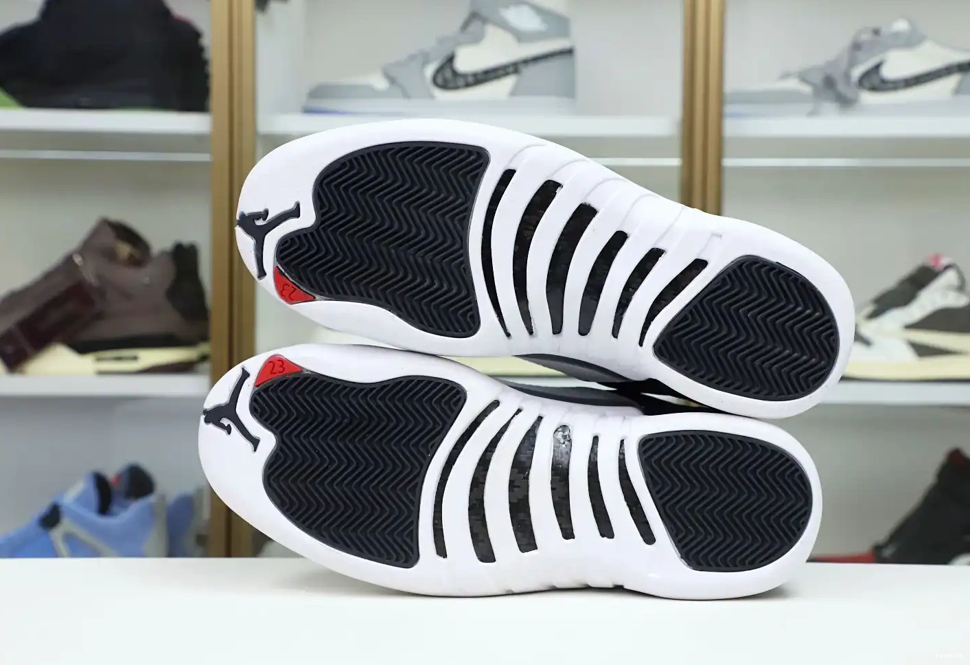 AIR 2022 PLAYOFFS RETRO JORDAN 12 0531